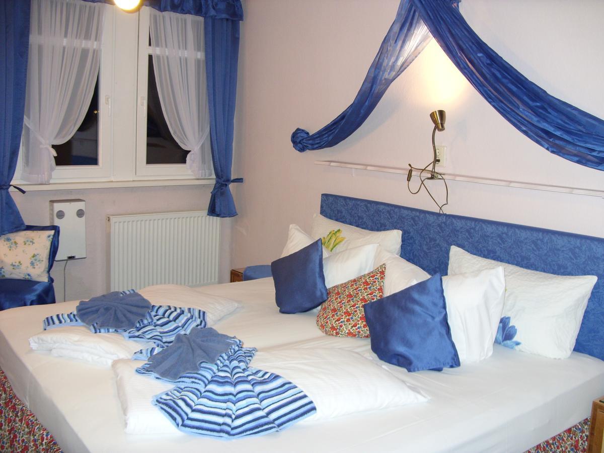 באכאראך Hotel Kranenturm מראה חיצוני תמונה