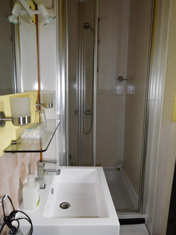 באכאראך Hotel Kranenturm מראה חיצוני תמונה