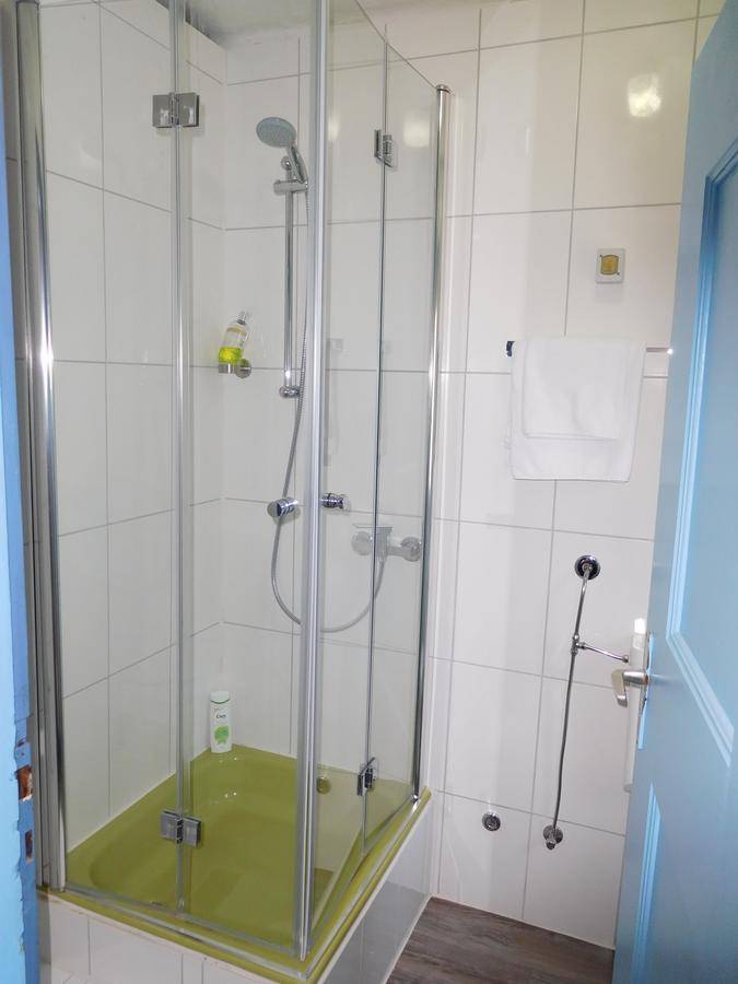 באכאראך Hotel Kranenturm מראה חיצוני תמונה