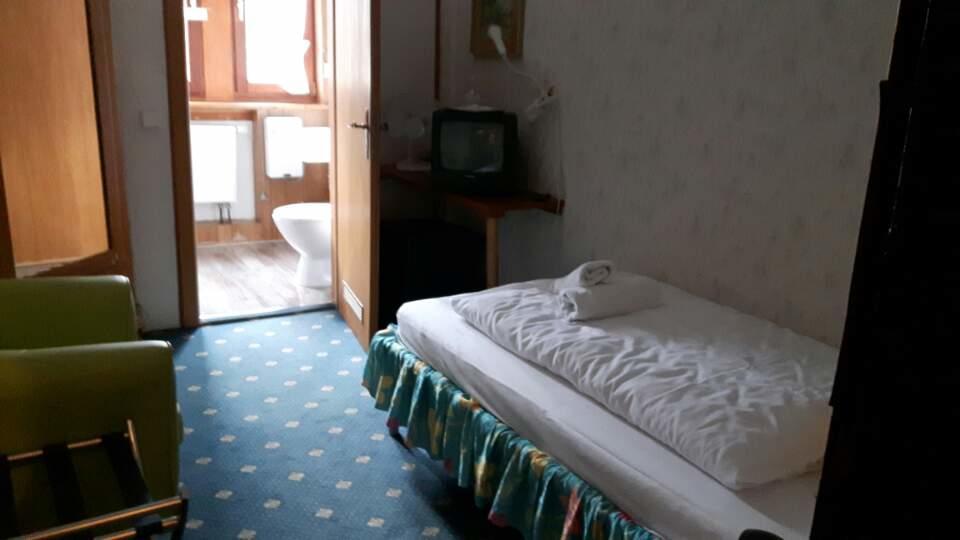 באכאראך Hotel Kranenturm מראה חיצוני תמונה
