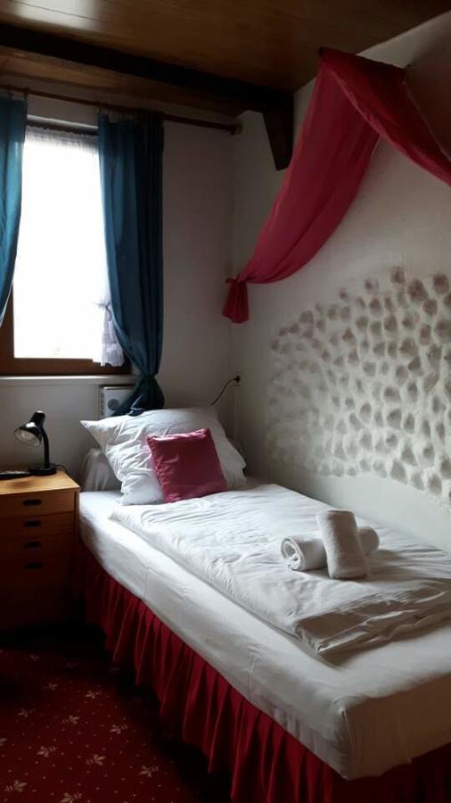 באכאראך Hotel Kranenturm מראה חיצוני תמונה